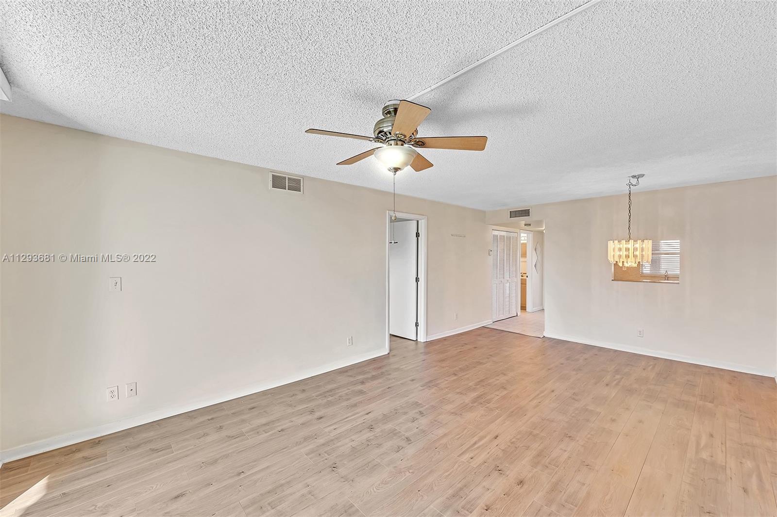 2751 N Pine Island Rd Unit: 206
