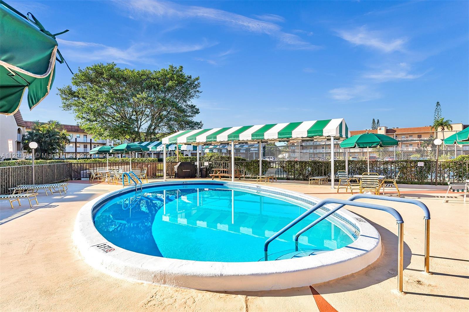 2751 N Pine Island Rd Unit: 206