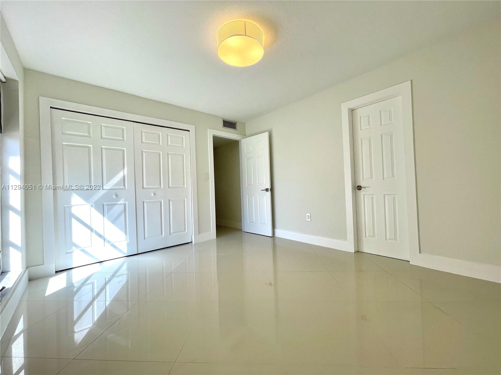 9483 SW 76th St Unit: N2