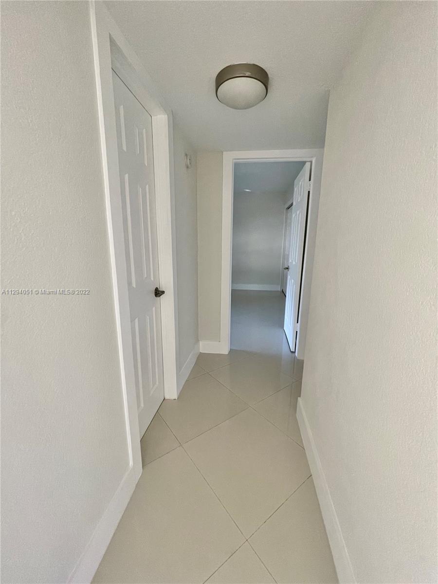 9483 SW 76th St Unit: N2
