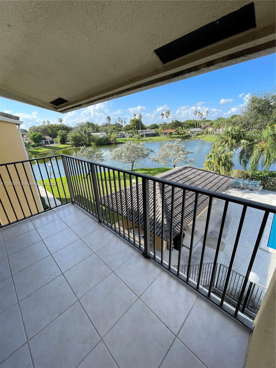 11453 NW 39th Ct Unit: 310-2