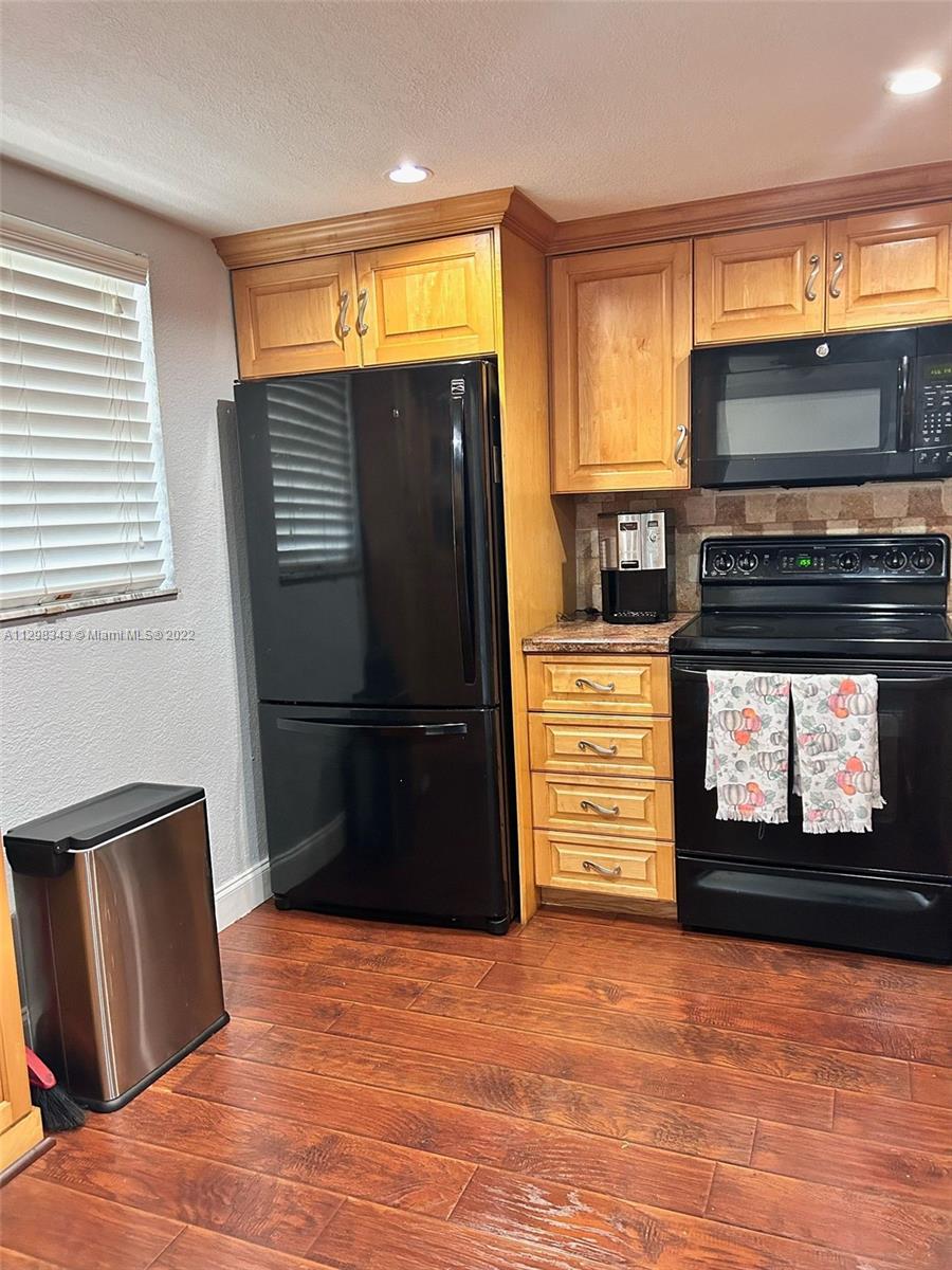 485 N Pine Island Rd Unit: A102
