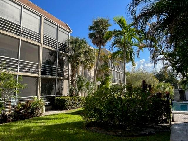 485 N Pine Island Rd Unit: A102