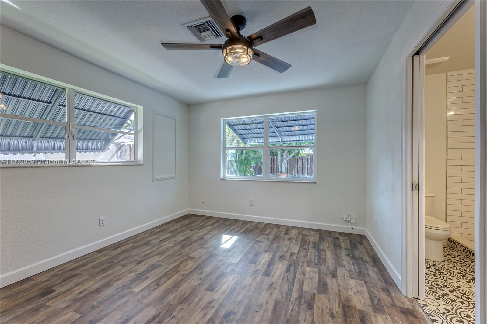8350 NW 45th Ct