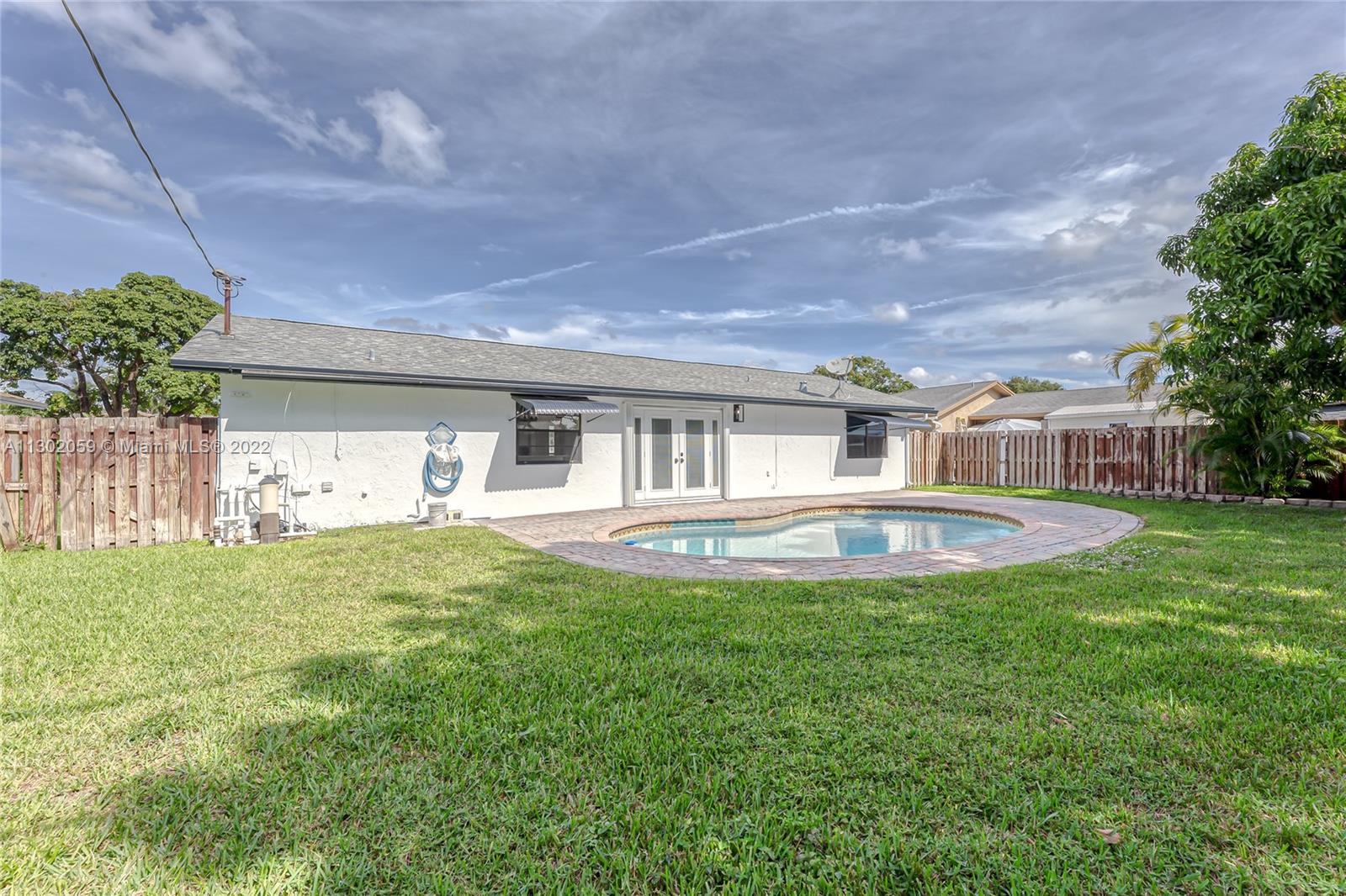 8350 NW 45th Ct