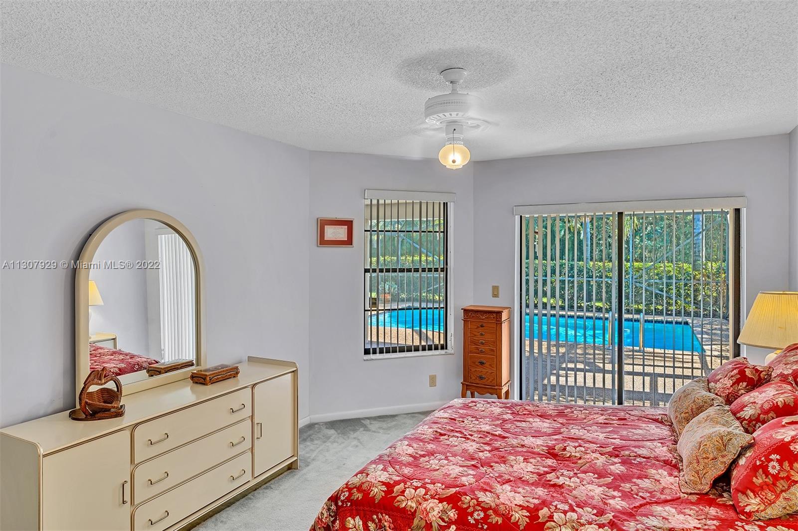 1950 Lake Point Dr