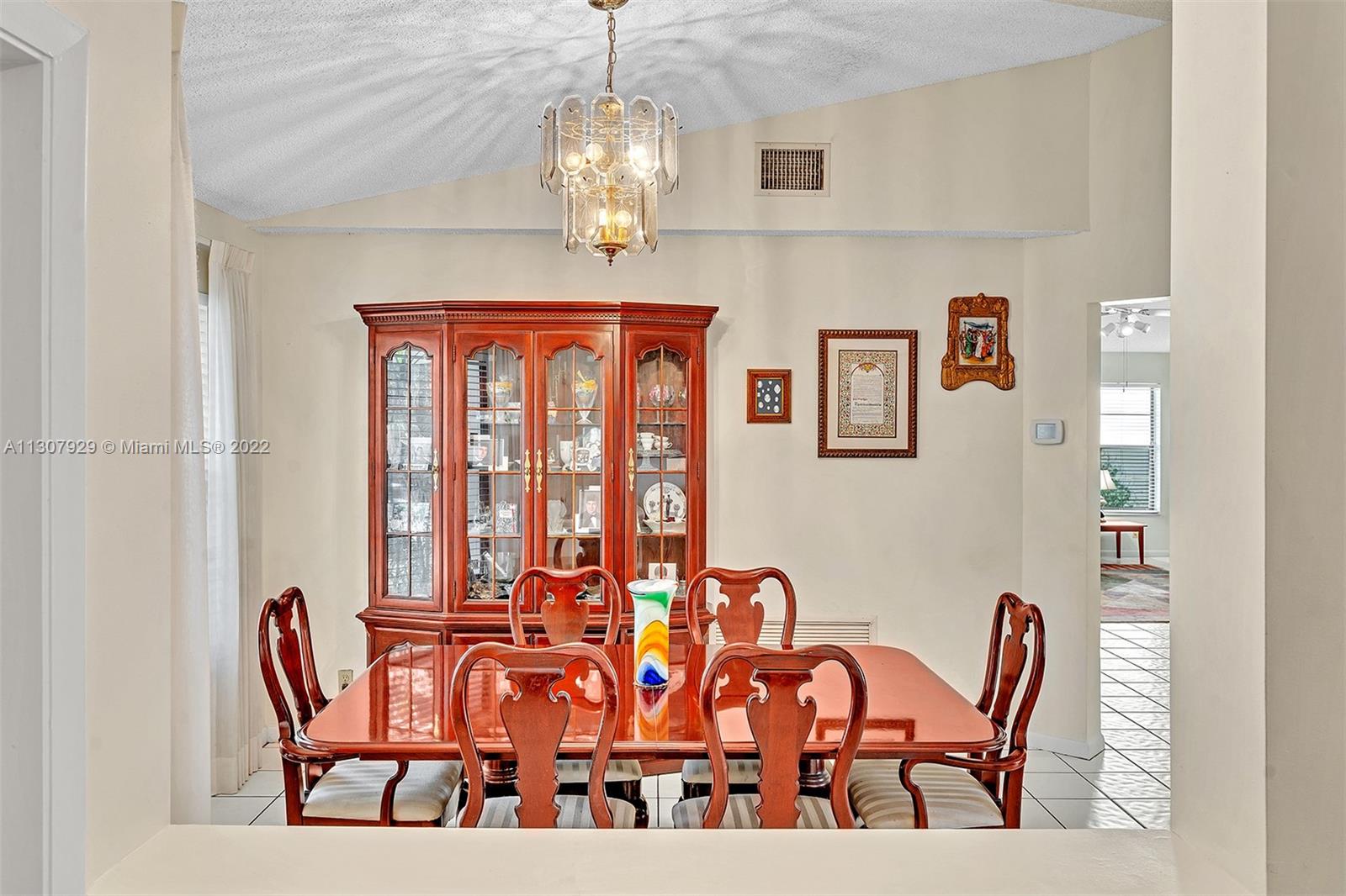 1950 Lake Point Dr
