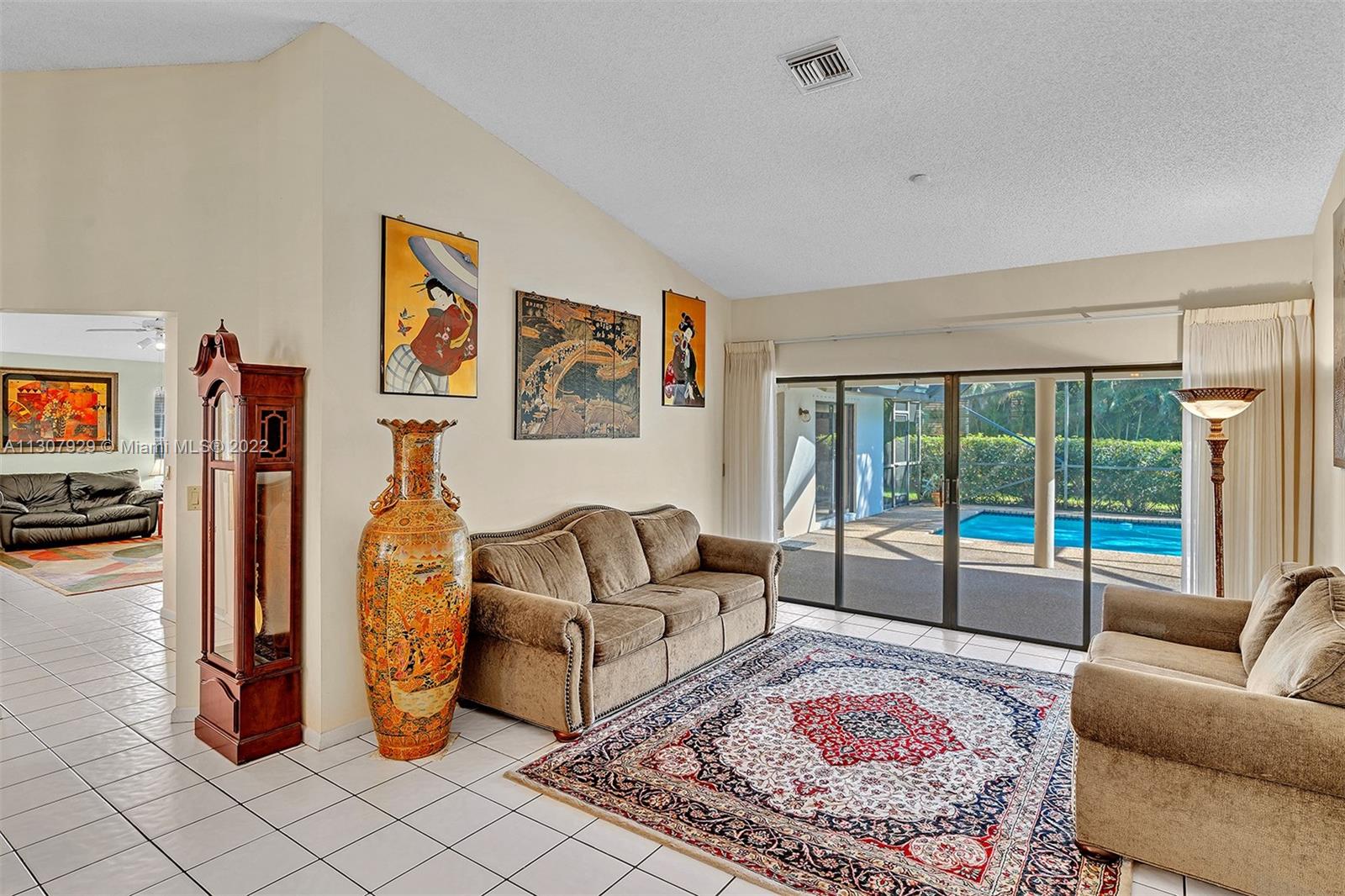1950 Lake Point Dr