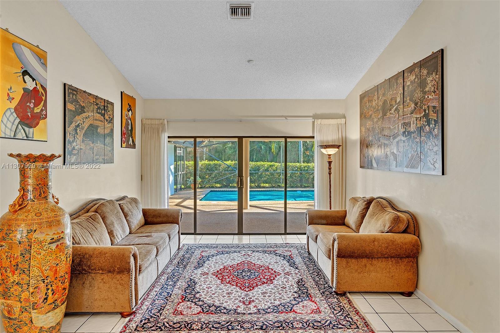 1950 Lake Point Dr