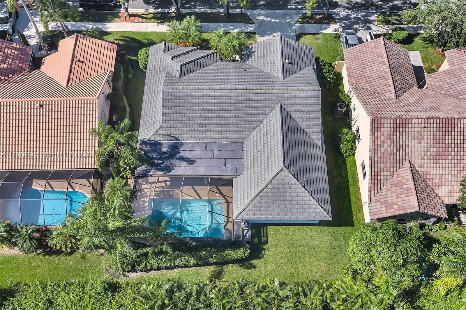 1950 Lake Point Dr