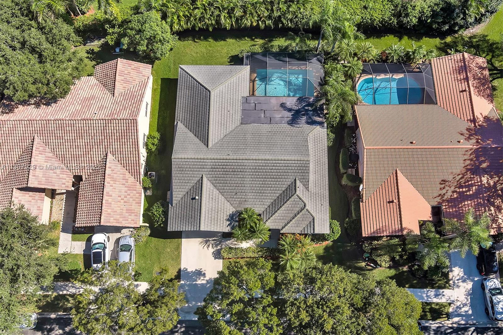 1950 Lake Point Dr