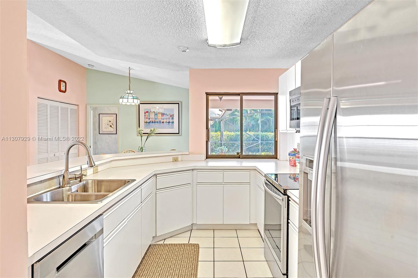 1950 Lake Point Dr