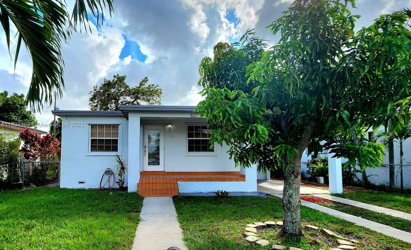 700 W 39th St Unit: 700
