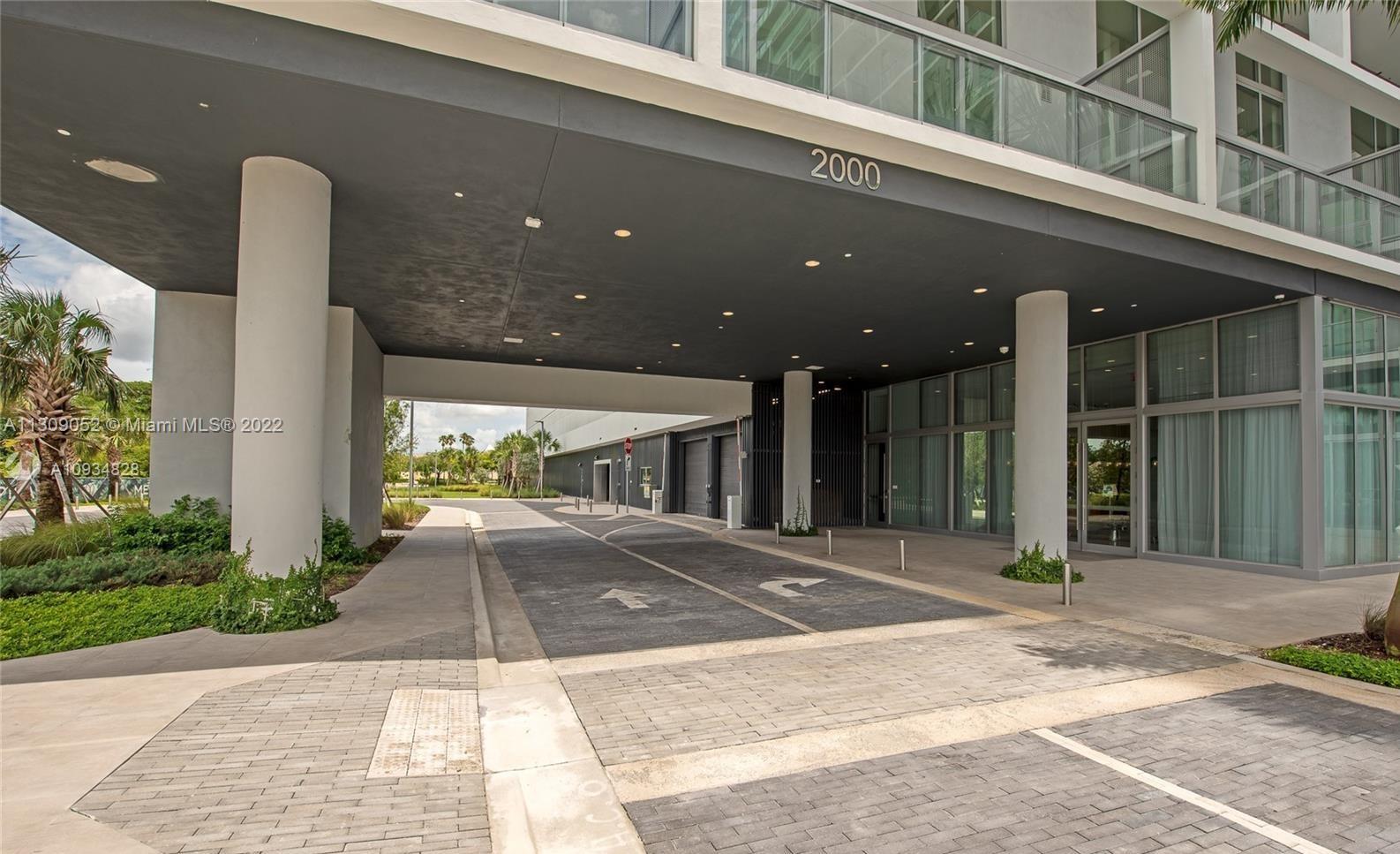 2000 Metropica Way Unit: 2606