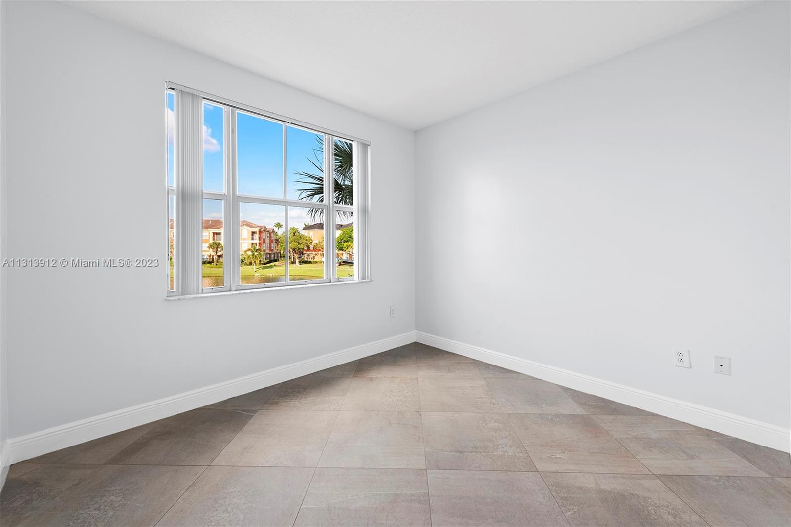 4702 SW 160th Ave Unit: 329