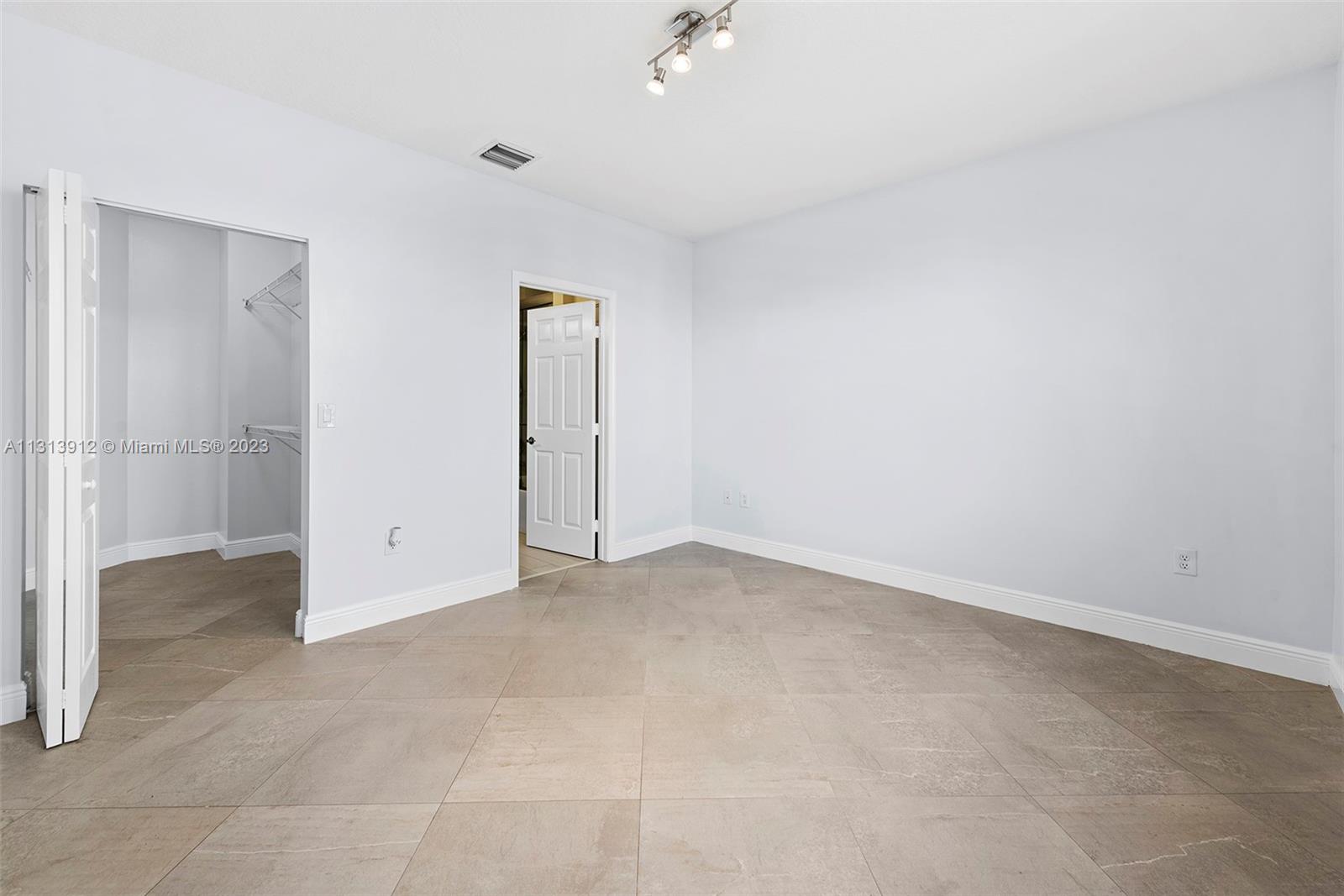 4702 SW 160th Ave Unit: 329
