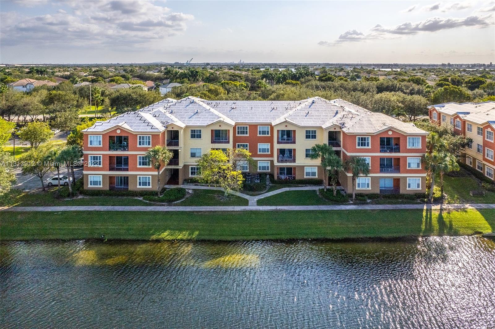 4702 SW 160th Ave Unit: 329