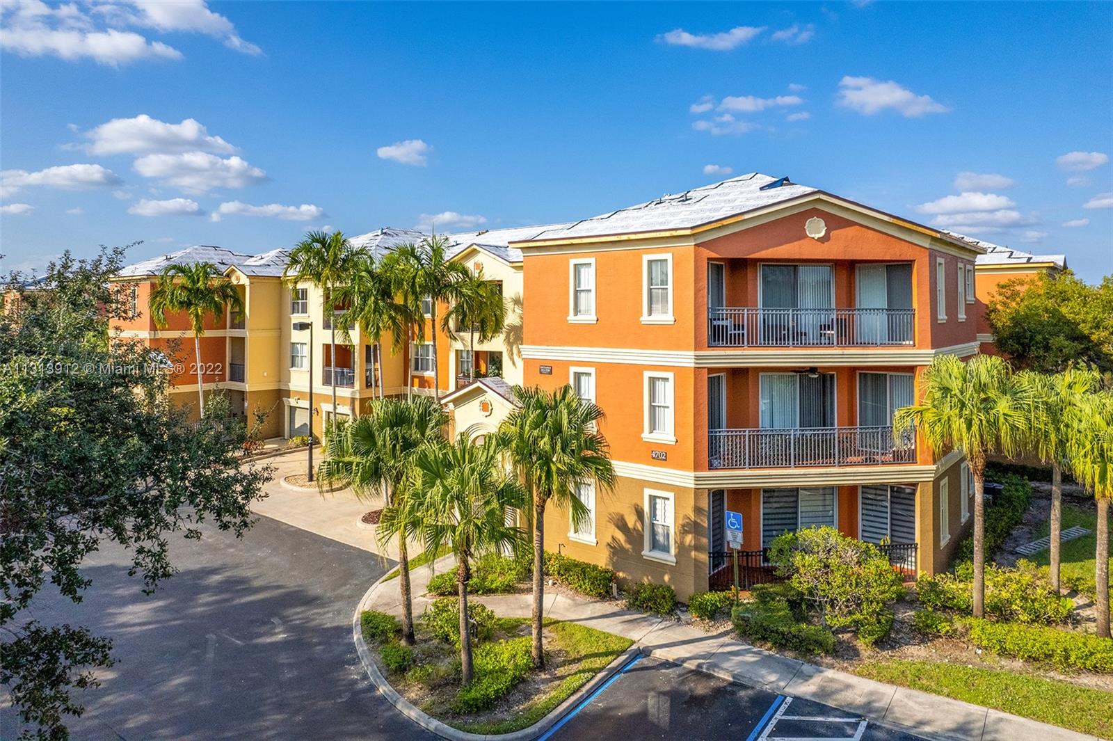 4702 SW 160th Ave Unit: 329