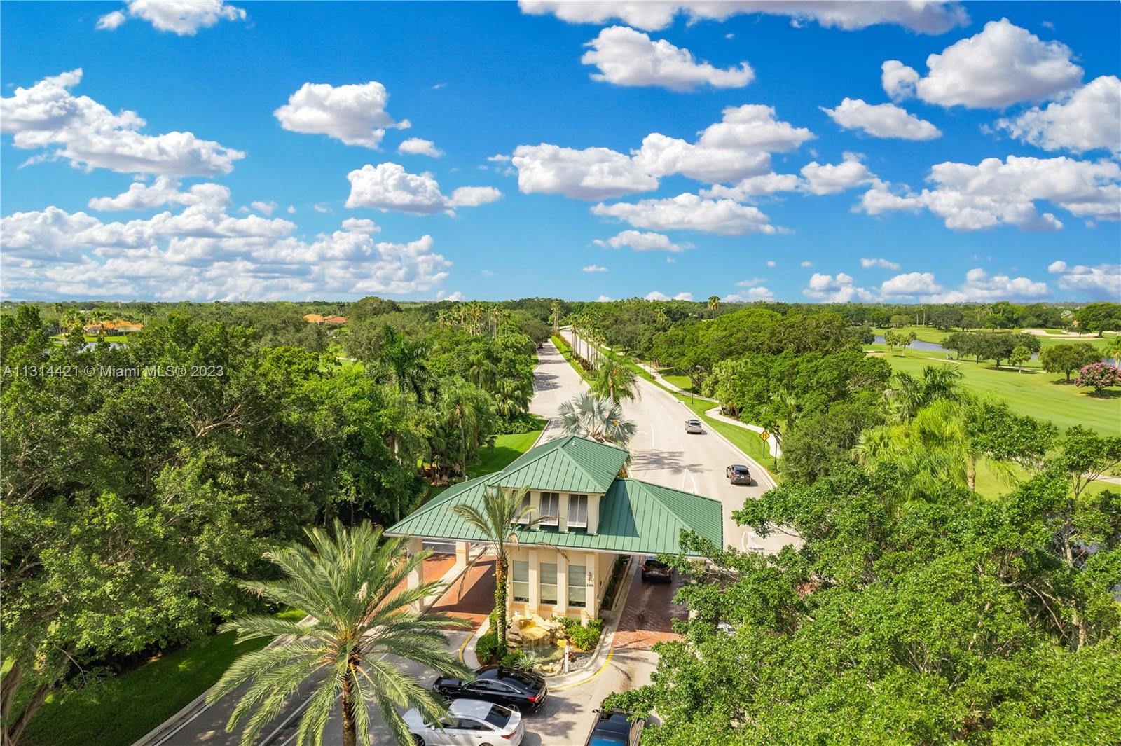 2437 Deer Creek Rd