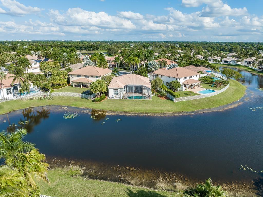 2437 Deer Creek Rd