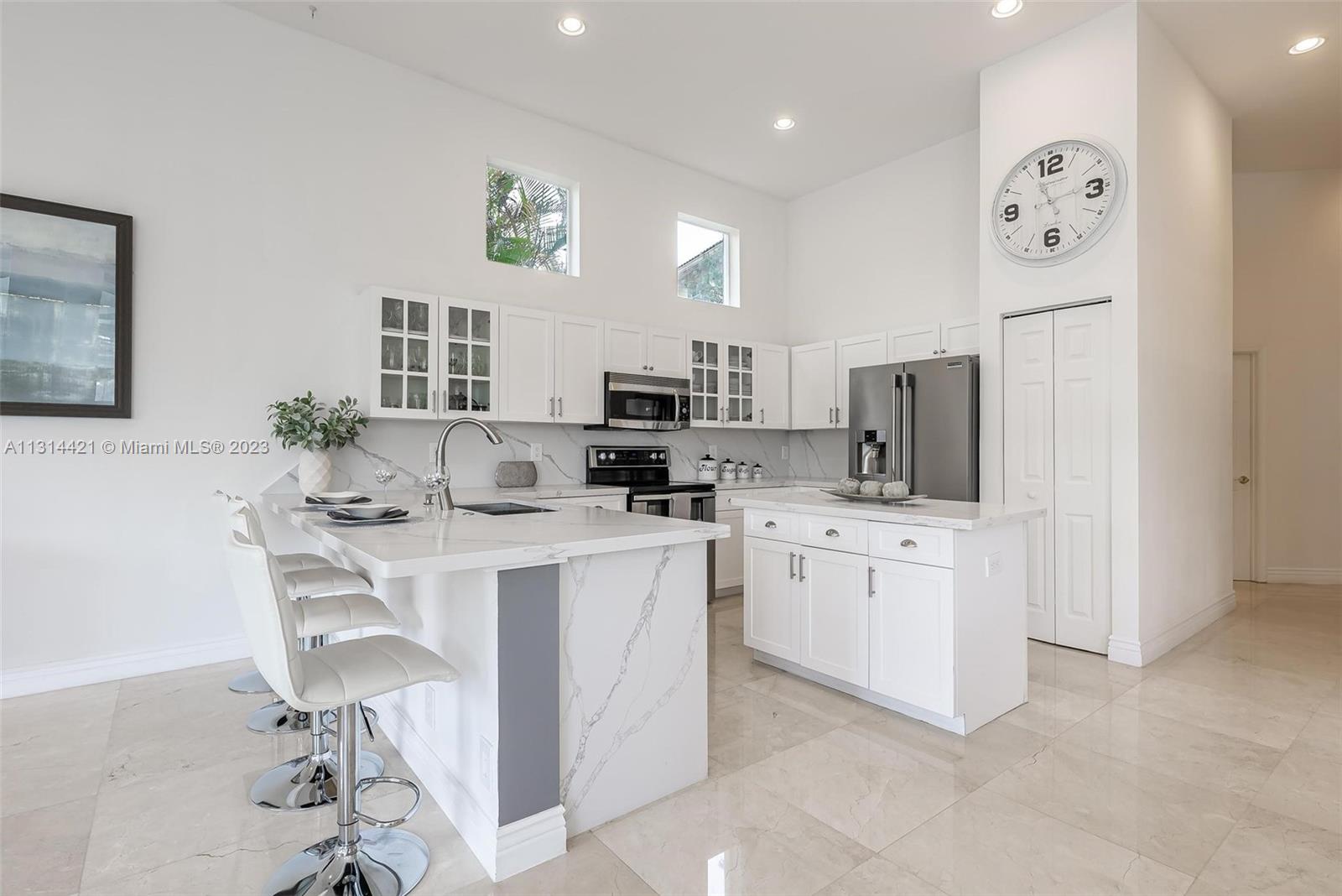 2437 Deer Creek Rd