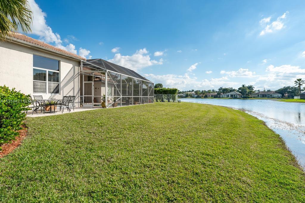 2437 Deer Creek Rd
