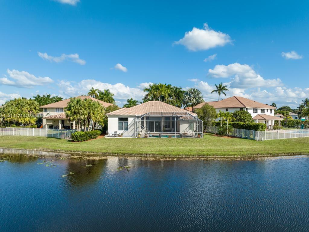 2437 Deer Creek Rd