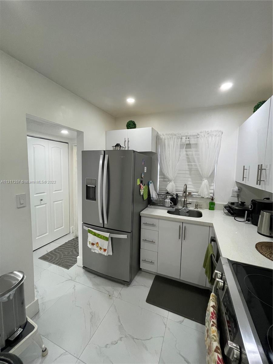 2998 E Sunrise Lakes Dr Unit: 320
