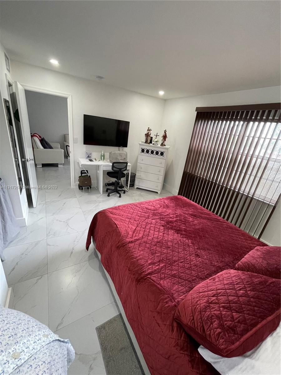 2998 E Sunrise Lakes Dr Unit: 320