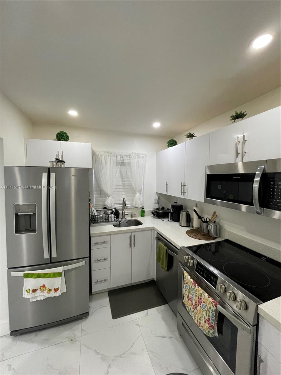 2998 E Sunrise Lakes Dr Unit: 320