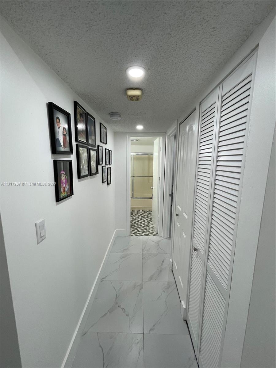 2998 E Sunrise Lakes Dr Unit: 320