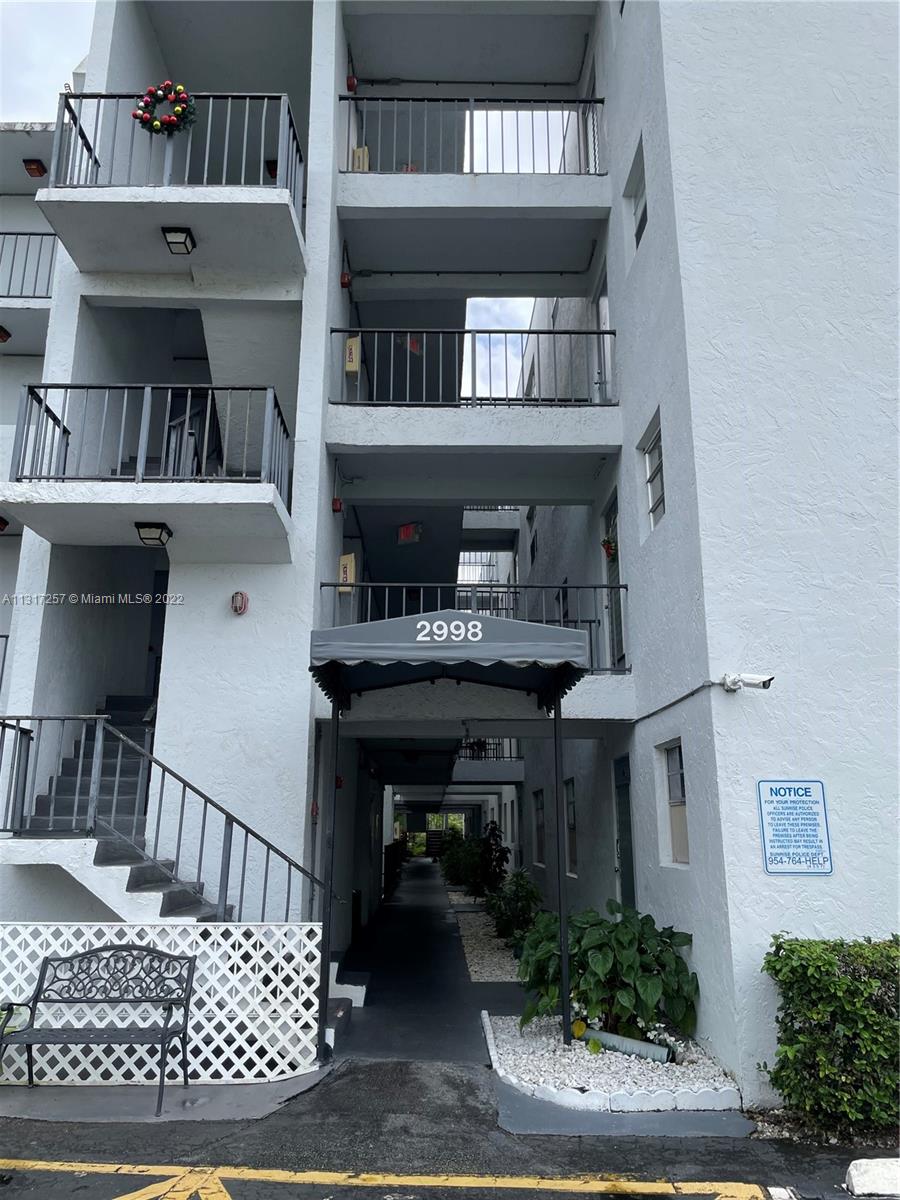 2998 E Sunrise Lakes Dr Unit: 320