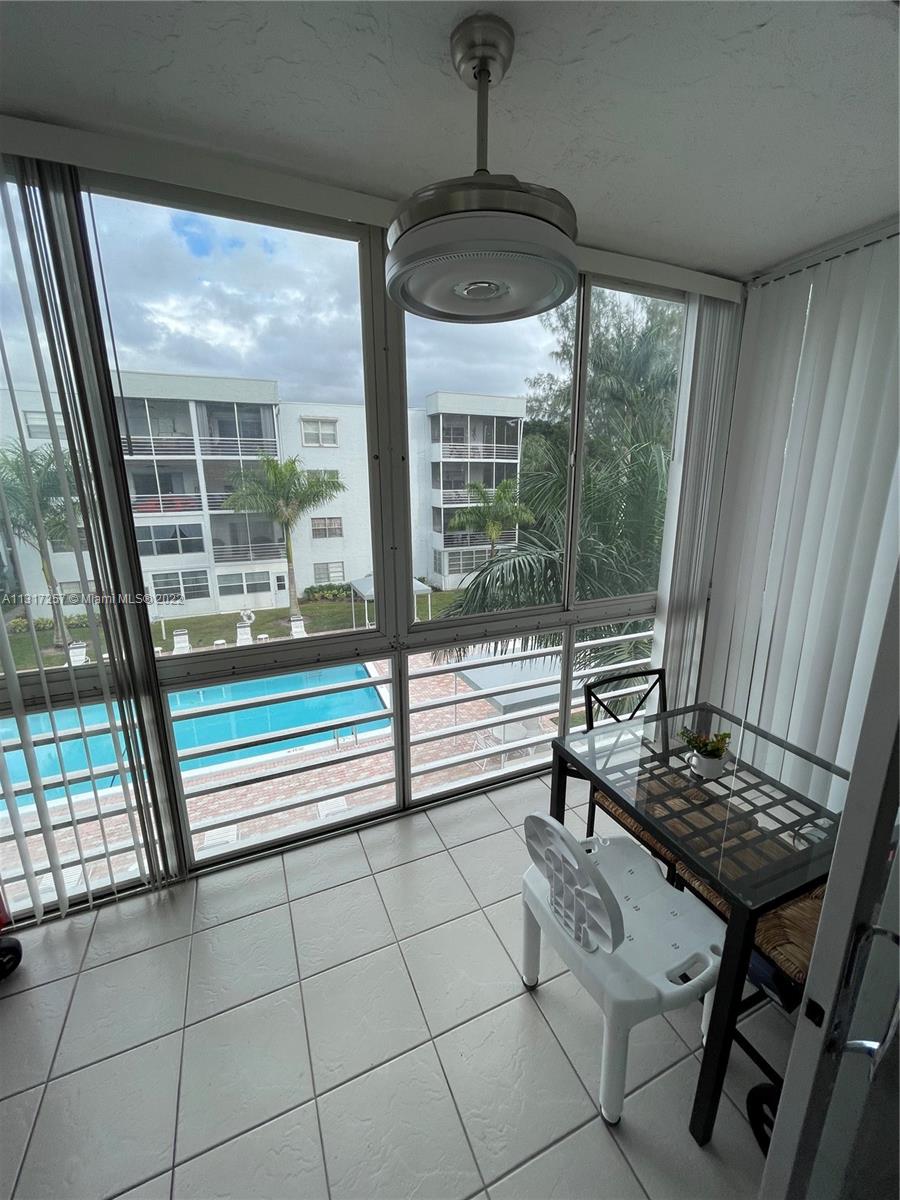 2998 E Sunrise Lakes Dr Unit: 320