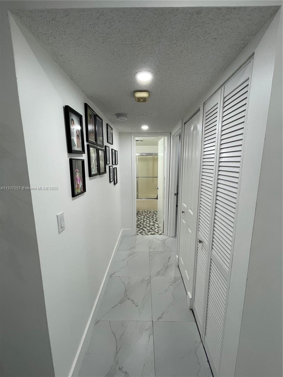 2998 E Sunrise Lakes Dr Unit: 320