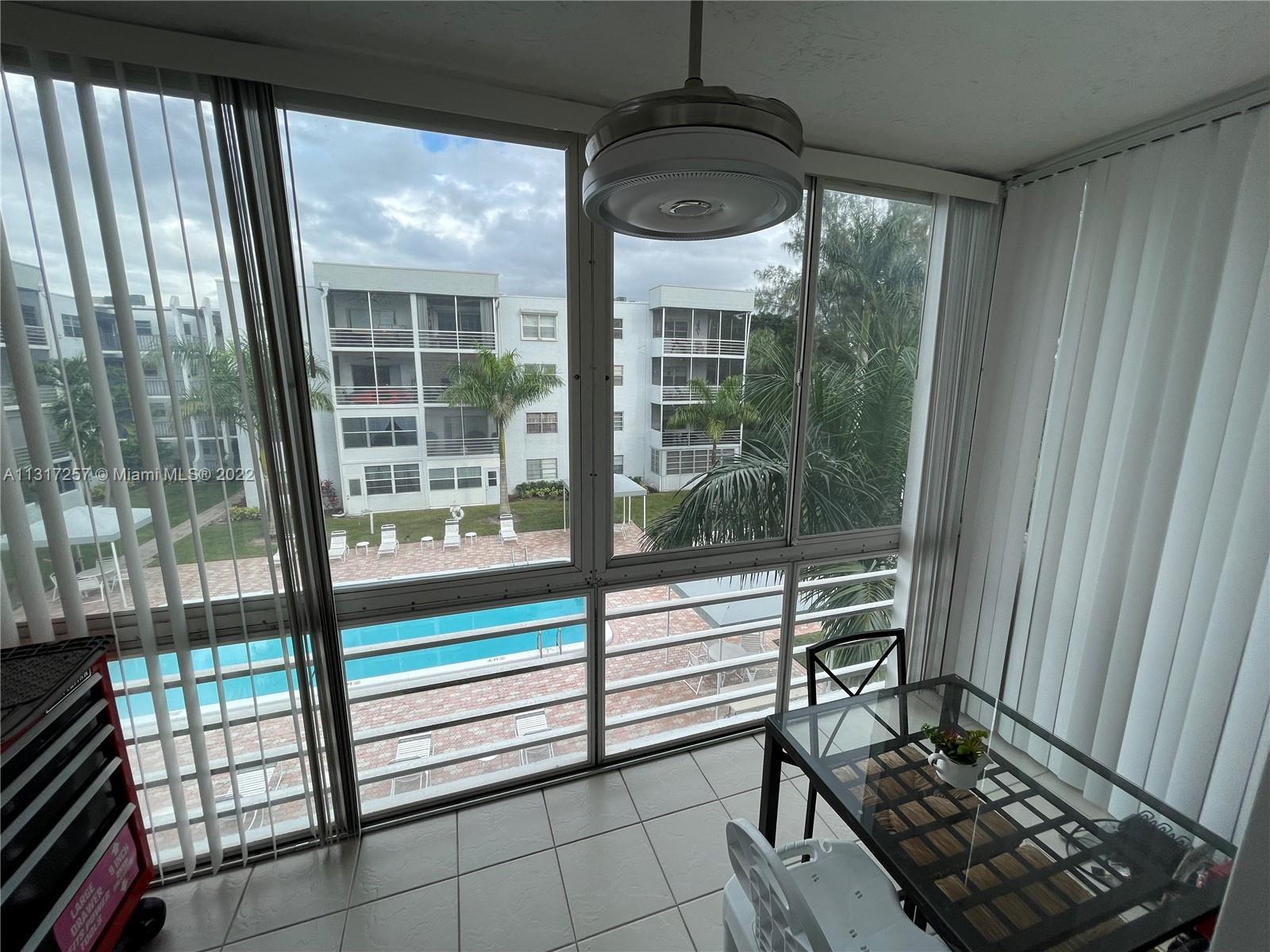 2998 E Sunrise Lakes Dr Unit: 320