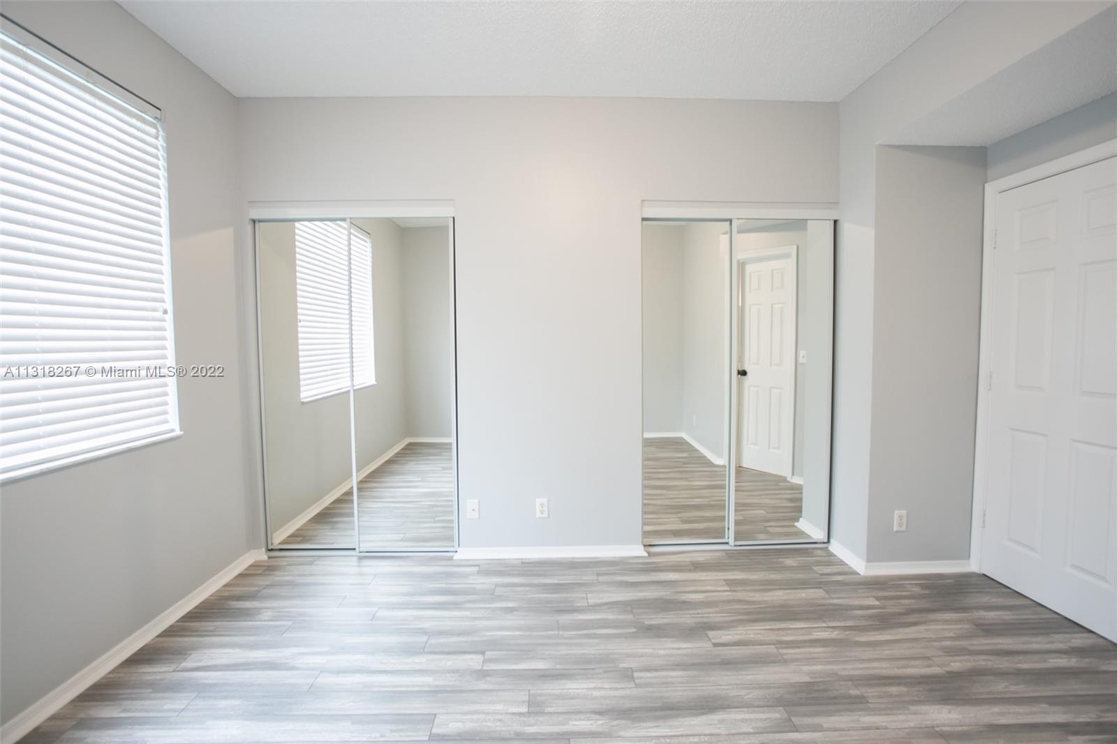 12 Simonton Cir Unit: 12