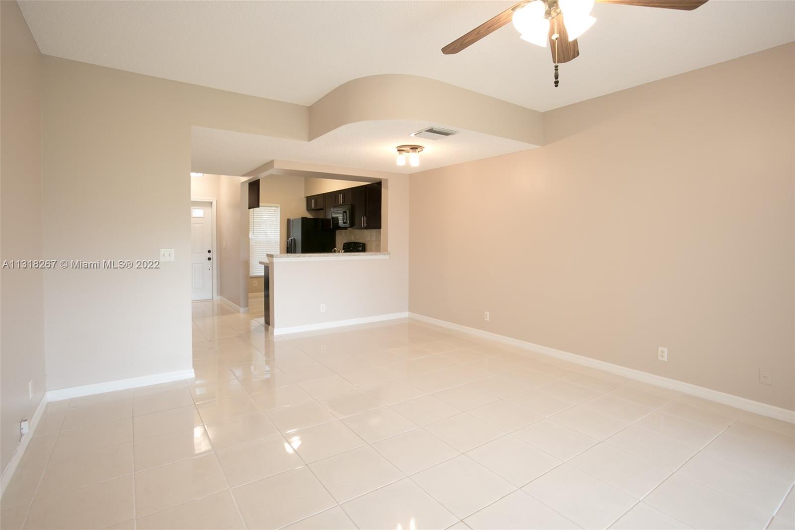 12 Simonton Cir Unit: 12