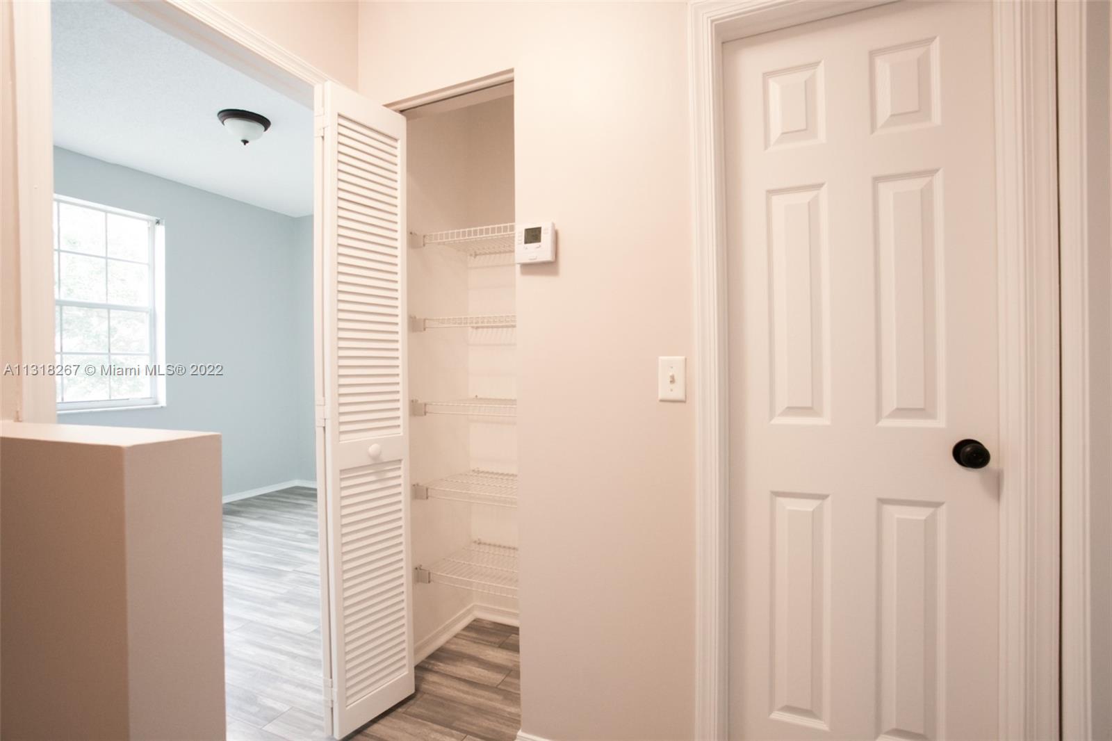12 Simonton Cir Unit: 12