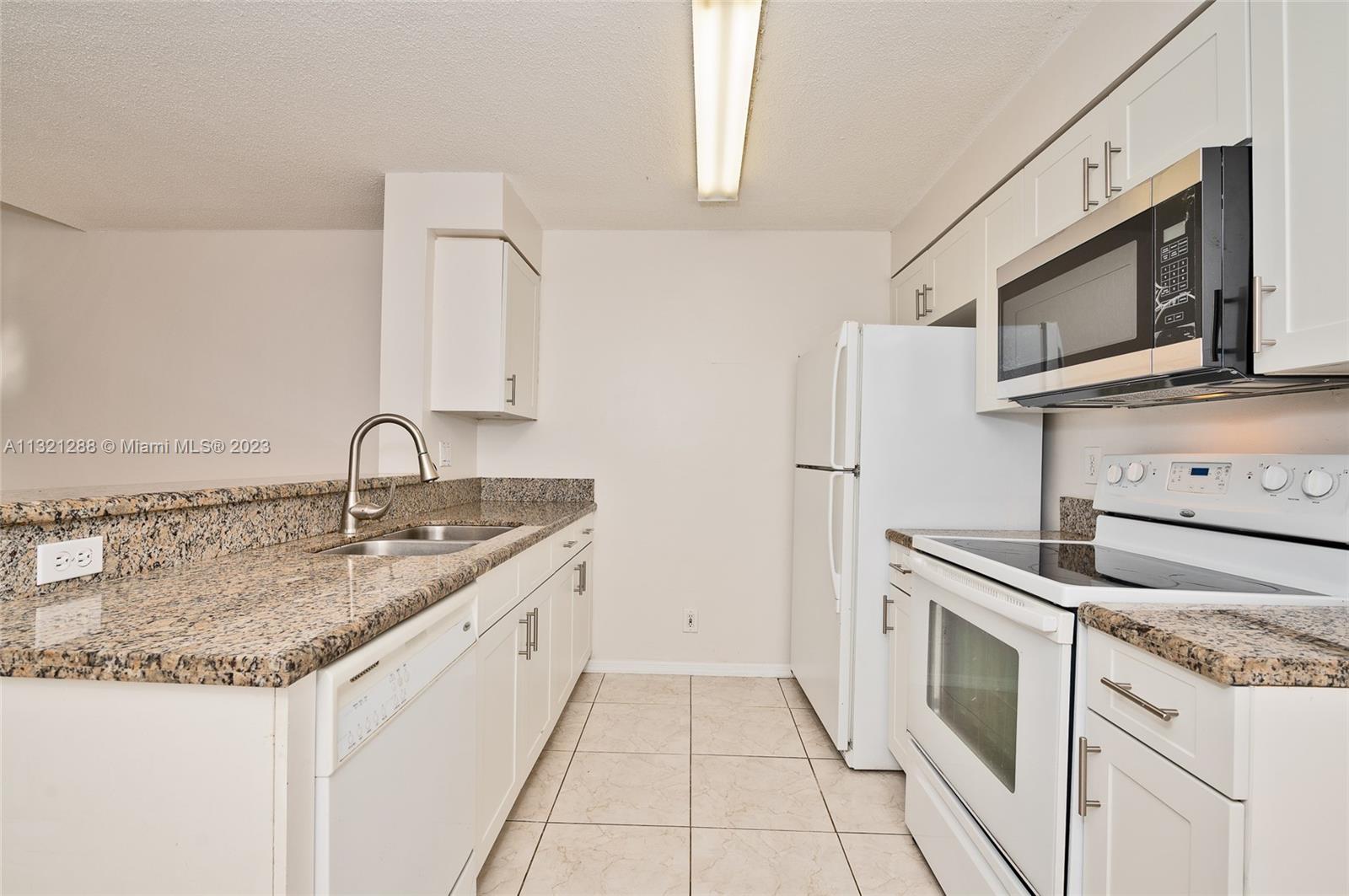 621 Talavera Rd Unit: 621
