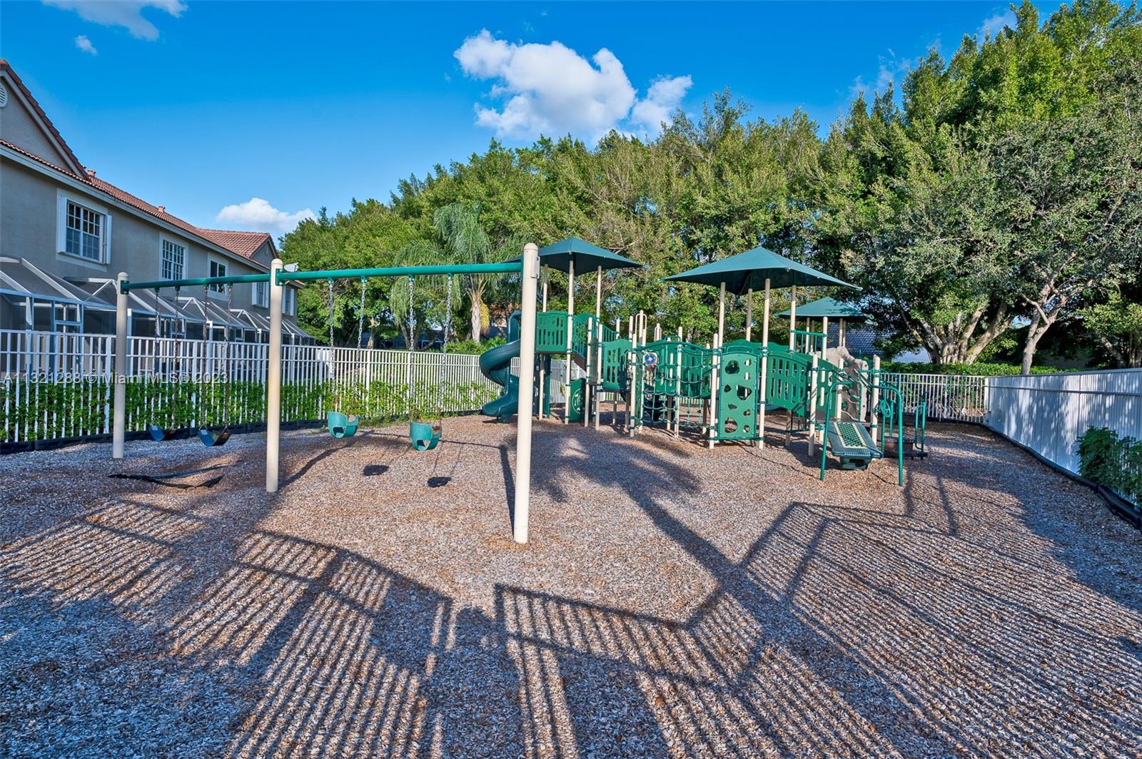 621 Talavera Rd Unit: 621