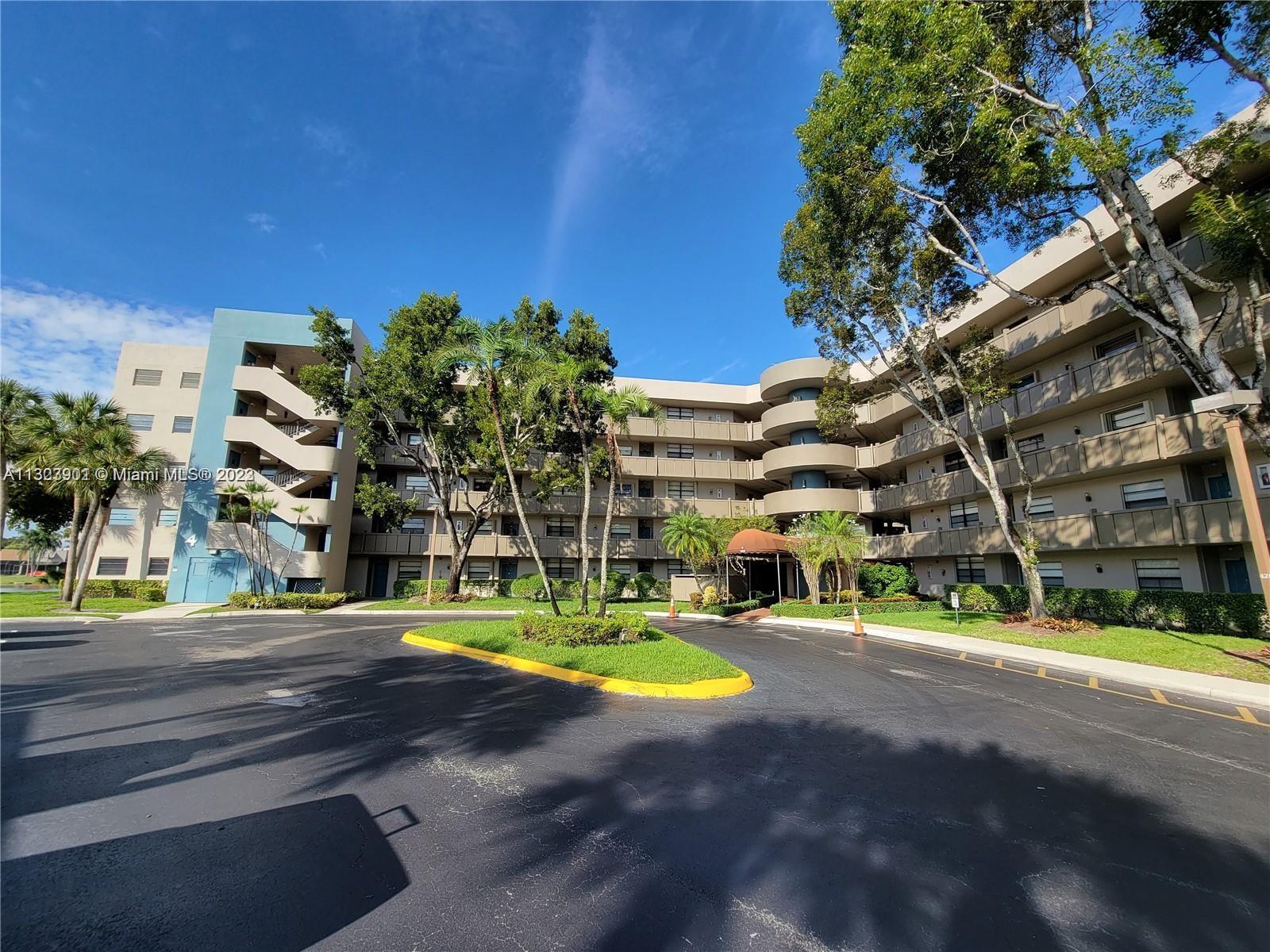 1101 Colony Point Cir Unit: 112