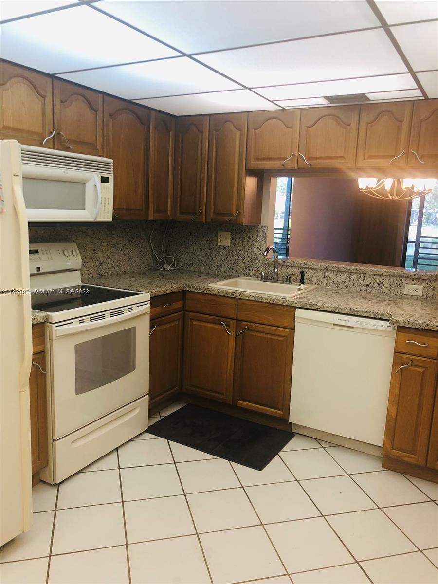 1101 Colony Point Cir Unit: 112