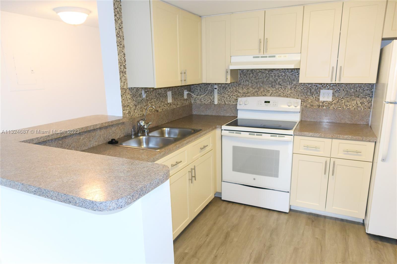 9785 Nob Hill Ct Unit: 9785