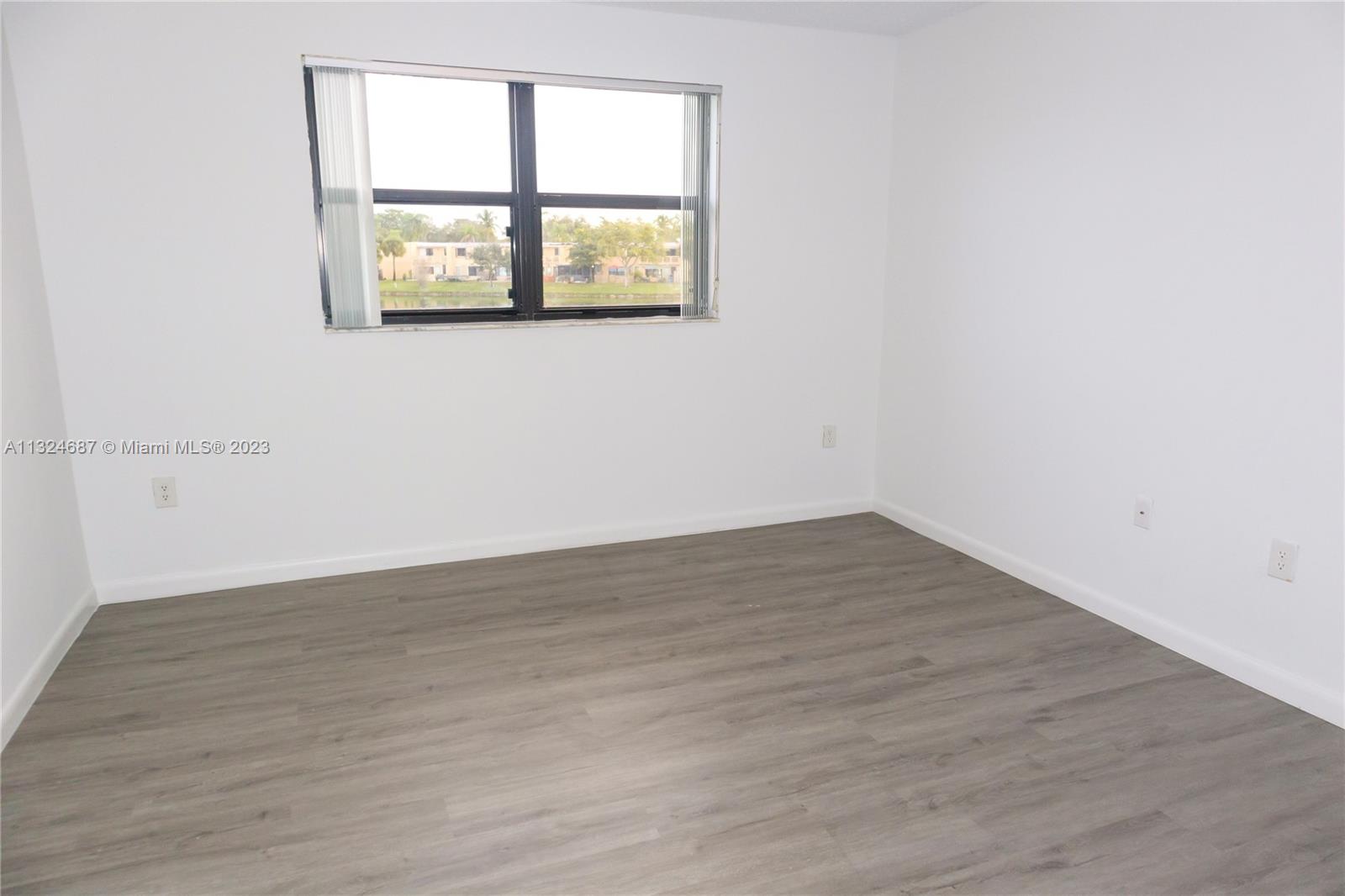 9785 Nob Hill Ct Unit: 9785