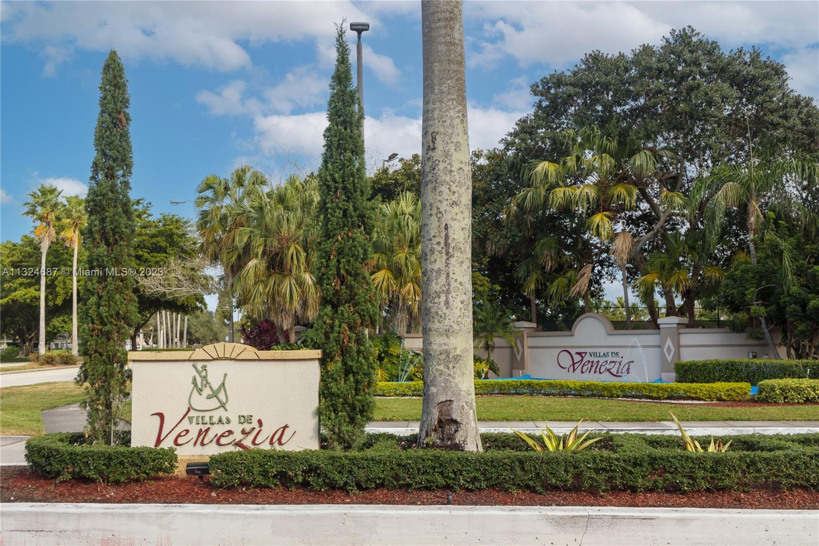 9785 Nob Hill Ct Unit: 9785