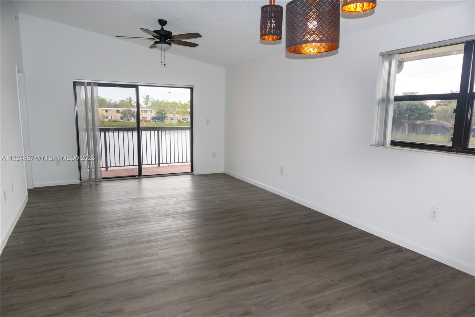9785 Nob Hill Ct Unit: 9785