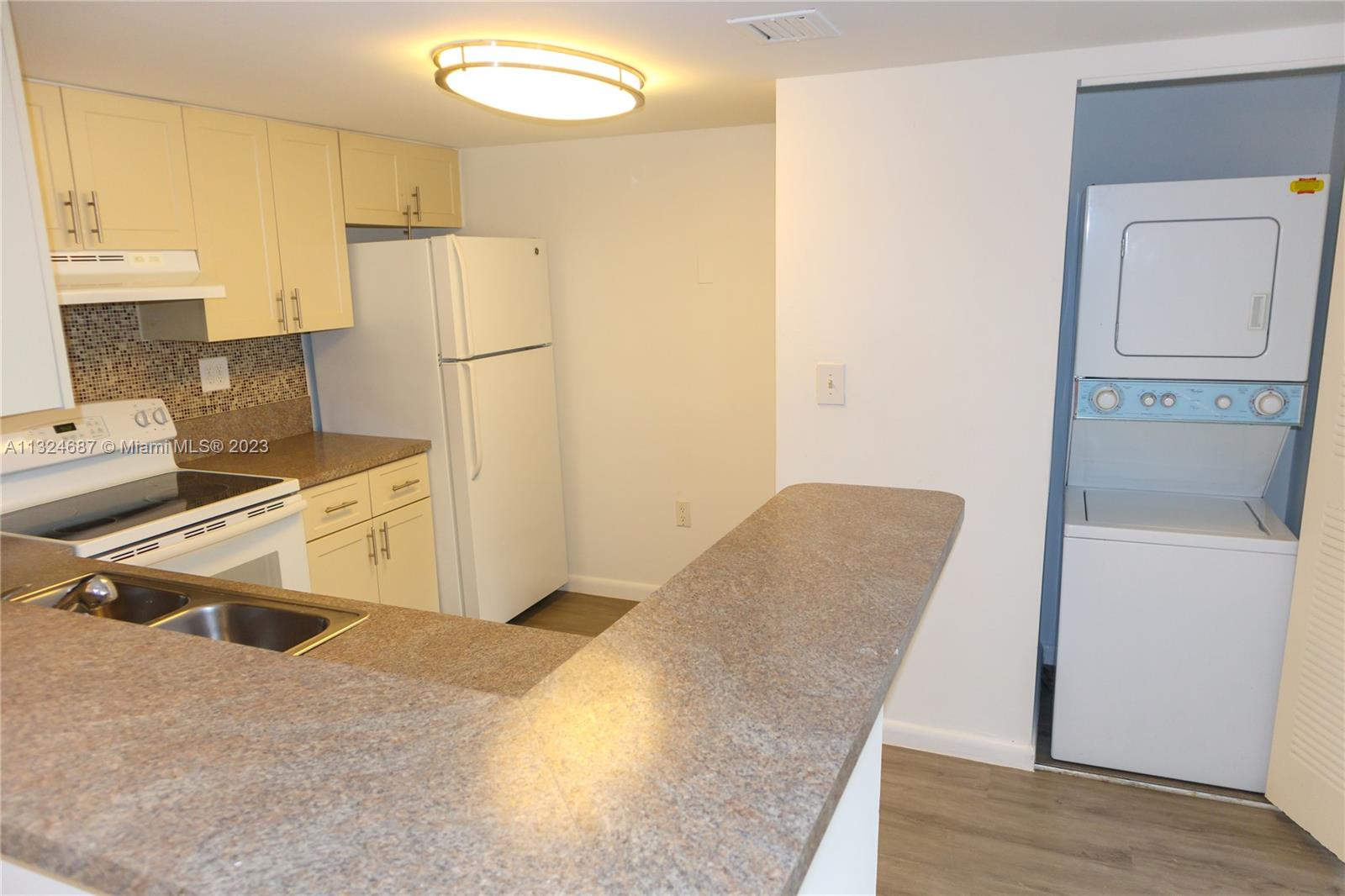 9785 Nob Hill Ct Unit: 9785