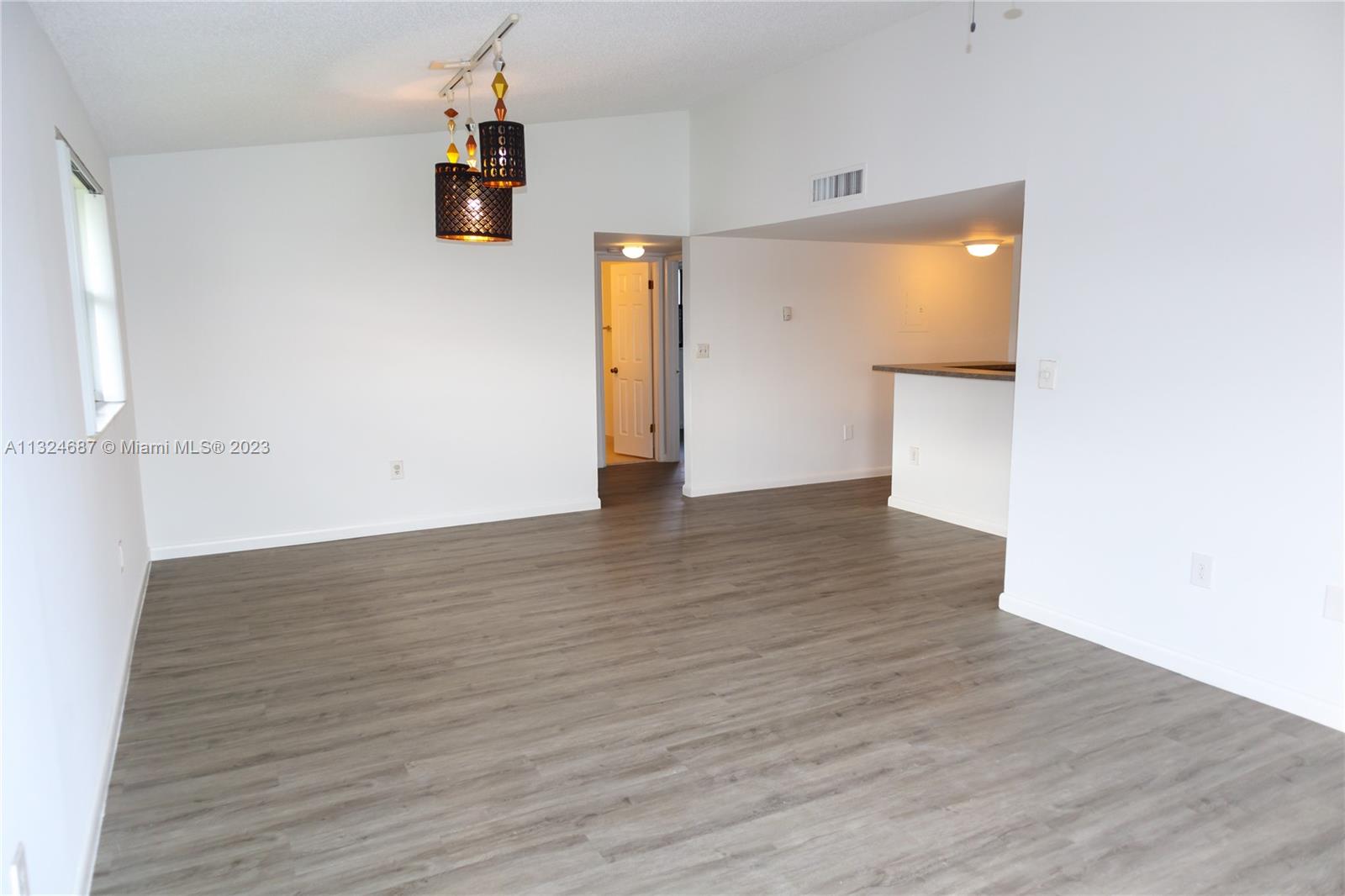 9785 Nob Hill Ct Unit: 9785