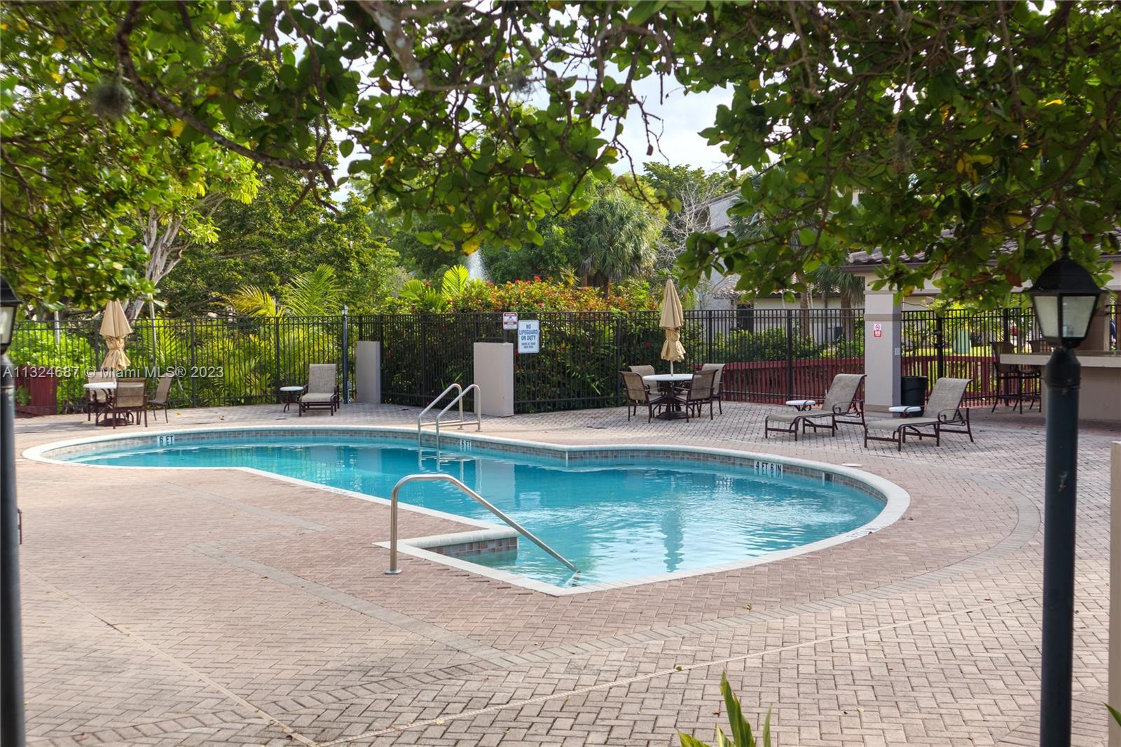 9785 Nob Hill Ct Unit: 9785