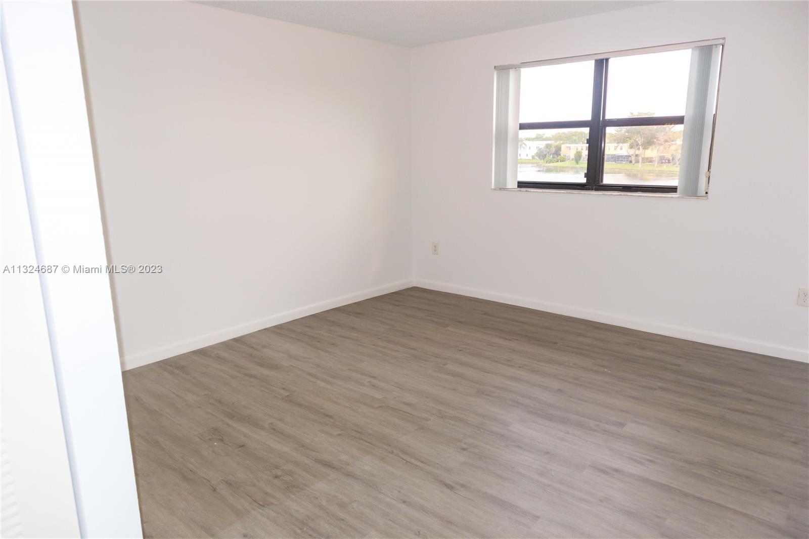 9785 Nob Hill Ct Unit: 9785